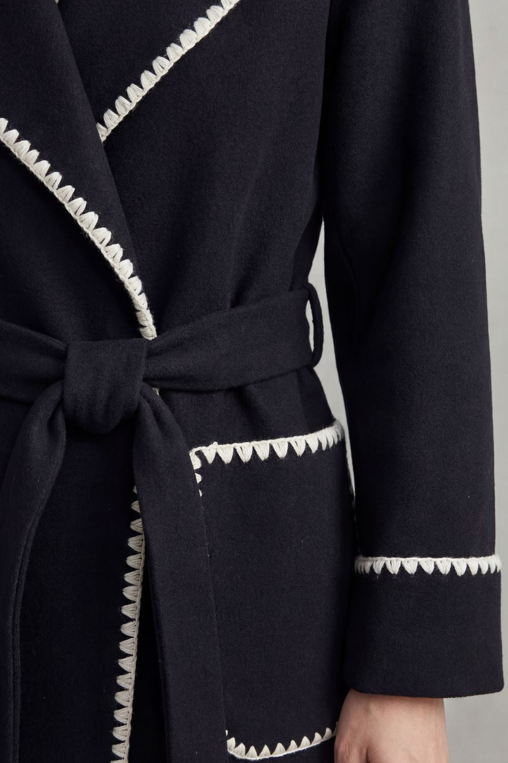 Seraphine – Contrast-Trim Belted Long Coat – Victoria Studio