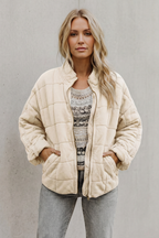 Elara – Chaqueta acolchada de corte relajado – Victoria Studio