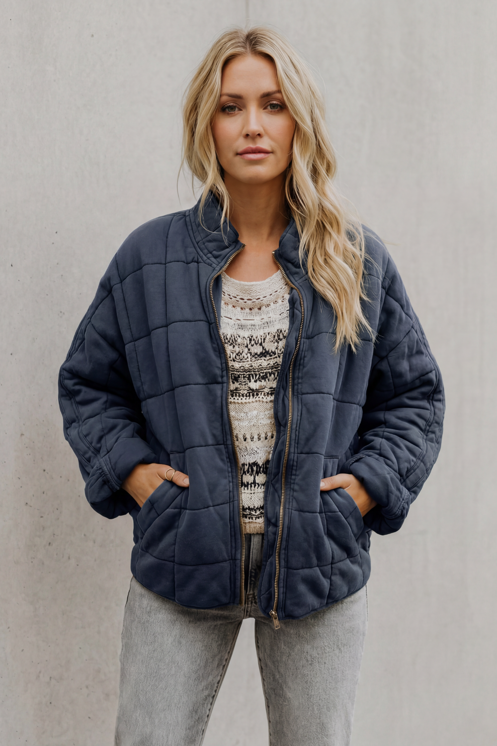 Elara – Chaqueta acolchada de corte relajado – Victoria Studio