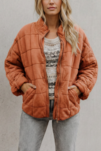 Elara – Chaqueta acolchada de corte relajado – Victoria Studio
