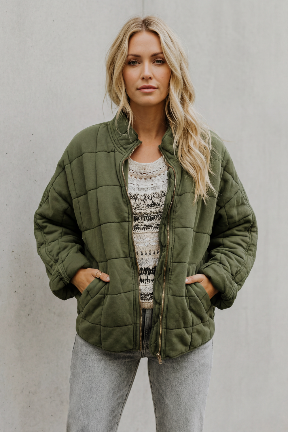 Elara – Chaqueta acolchada de corte relajado – Victoria Studio