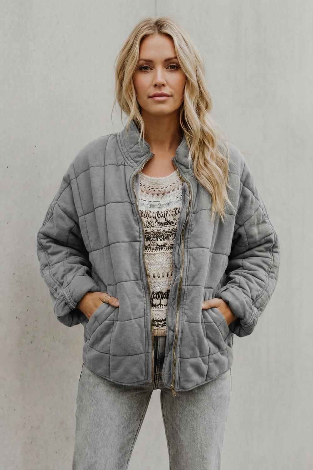 Elara – Chaqueta acolchada de corte relajado – Victoria Studio