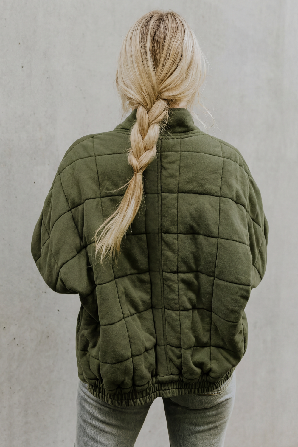 Elara – Chaqueta acolchada de corte relajado – Victoria Studio