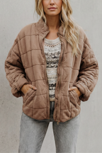 Elara – Chaqueta acolchada de corte relajado – Victoria Studio