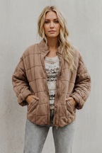 Elara – Chaqueta acolchada de corte relajado – Victoria Studio