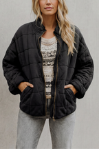 Elara – Chaqueta acolchada de corte relajado – Victoria Studio
