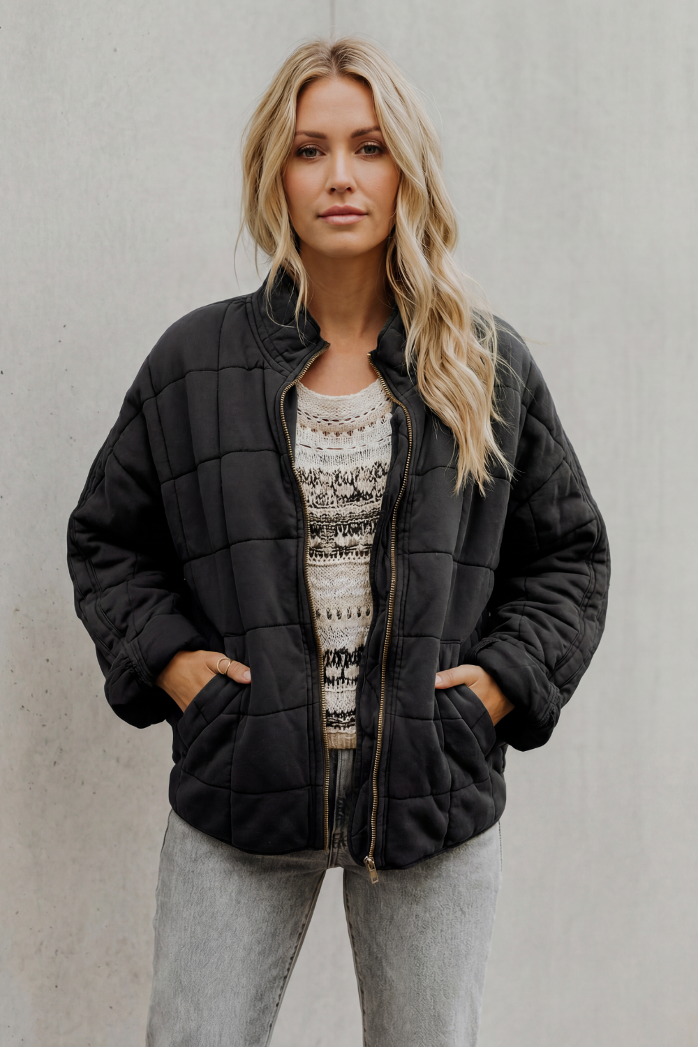Elara – Chaqueta acolchada de corte relajado – Victoria Studio