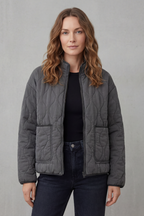 Cavina – Plumífero acolchado – Victoria Studio