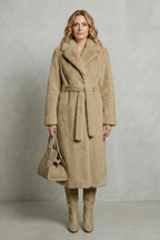 Isadora – Oversized Faux-Fur Long Coat – Victoria Studio
