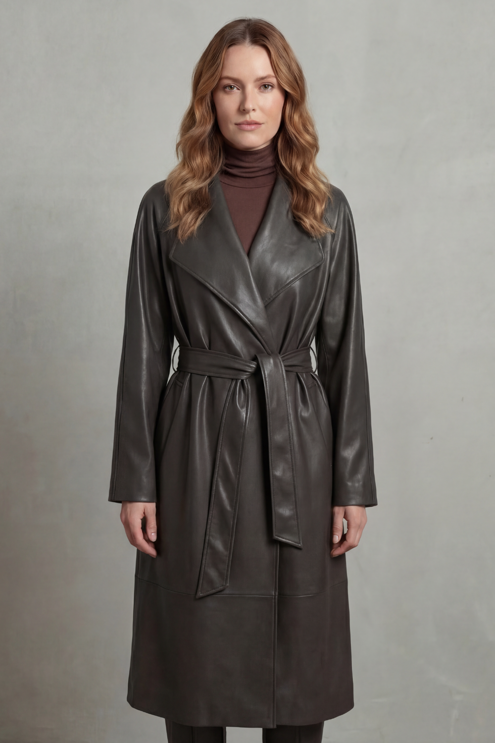 Margaux – Trench ceinturé en similicuir – Victoria Studio