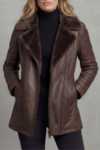 Romina – Chaqueta de polipiel con forro de borreguito – Victoria Studio