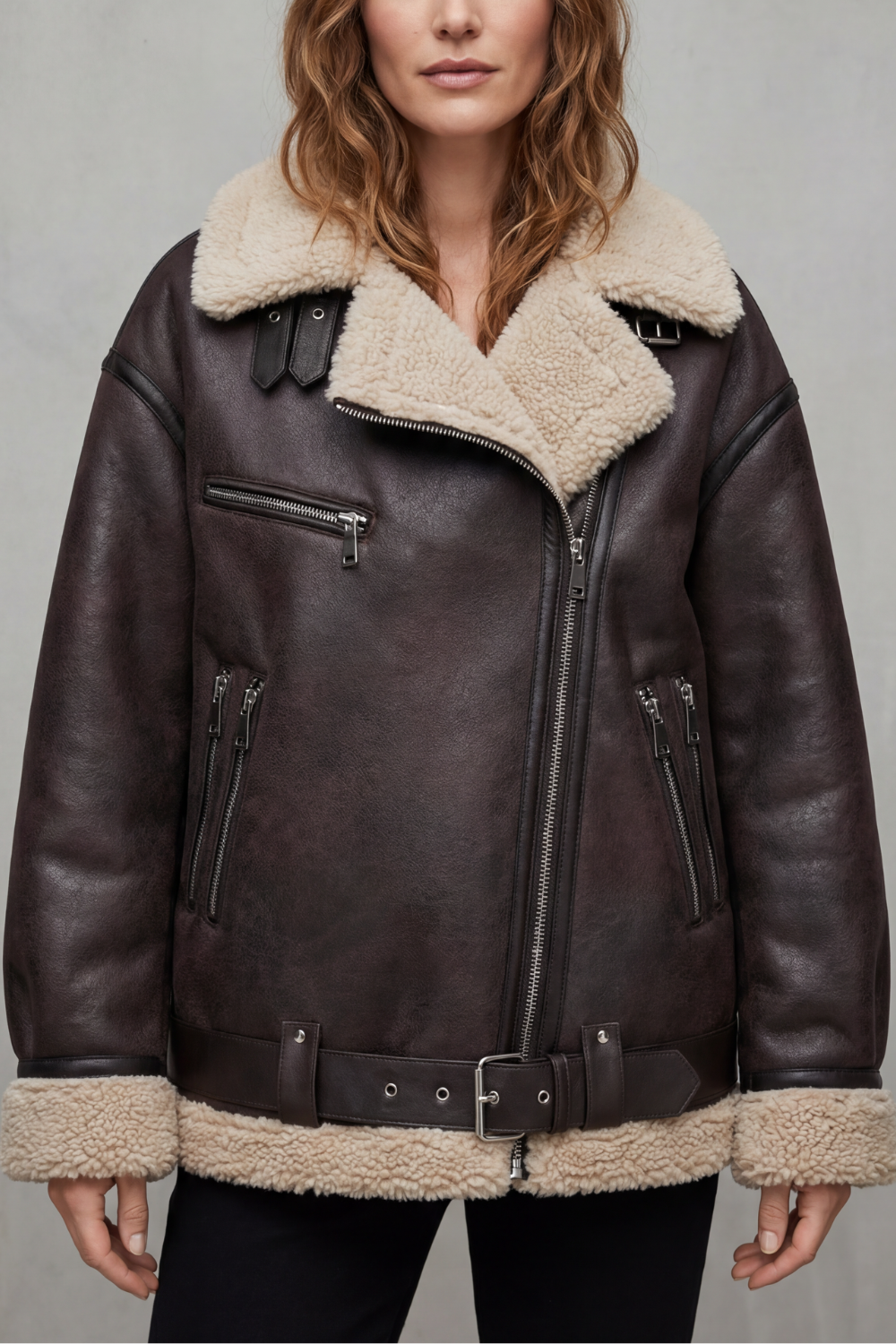 Roxane – Abrigo aviador con cinturón y detalles de borreguito – Victoria Studio